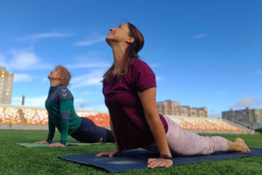 Лепим талию: топ-3 упражнения для девушек